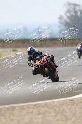 media/Sep-20-2025-TrackDaz (Sat) [[27f0cde673]]/A Group/2pm (Turn 9)/